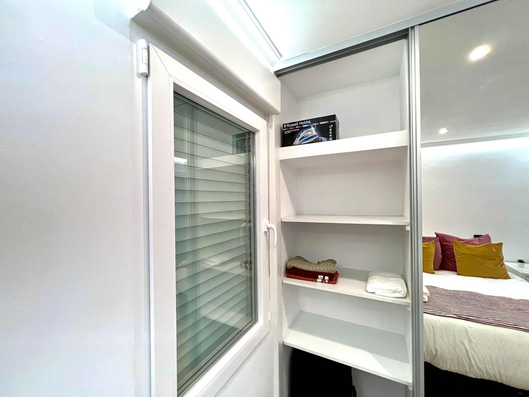 Apartment In The Heart Of Madrid-Piso En Malasana Bagian luar foto